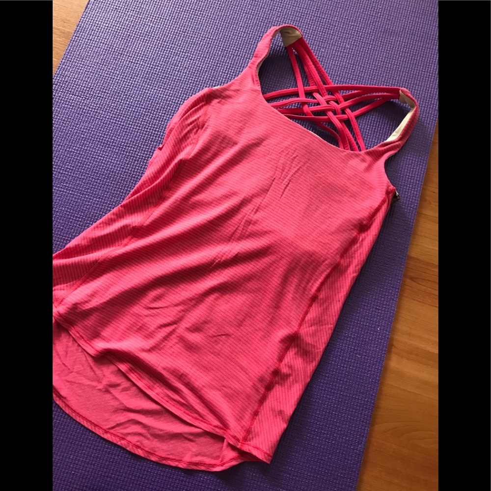 Lululemon tank size 6